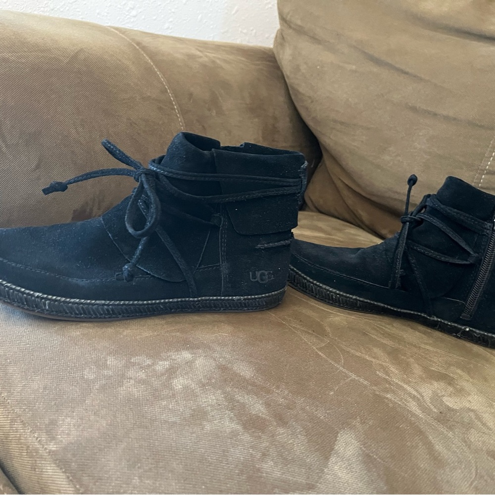 UGG Reid Boot - Picture 4 of 11